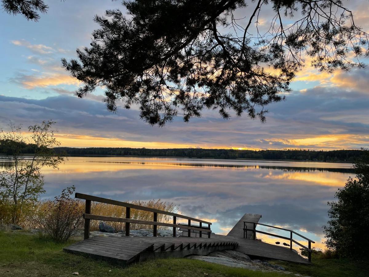 Labbnaes Semesterhem, Radhuset Kemionsaari Exterior foto
