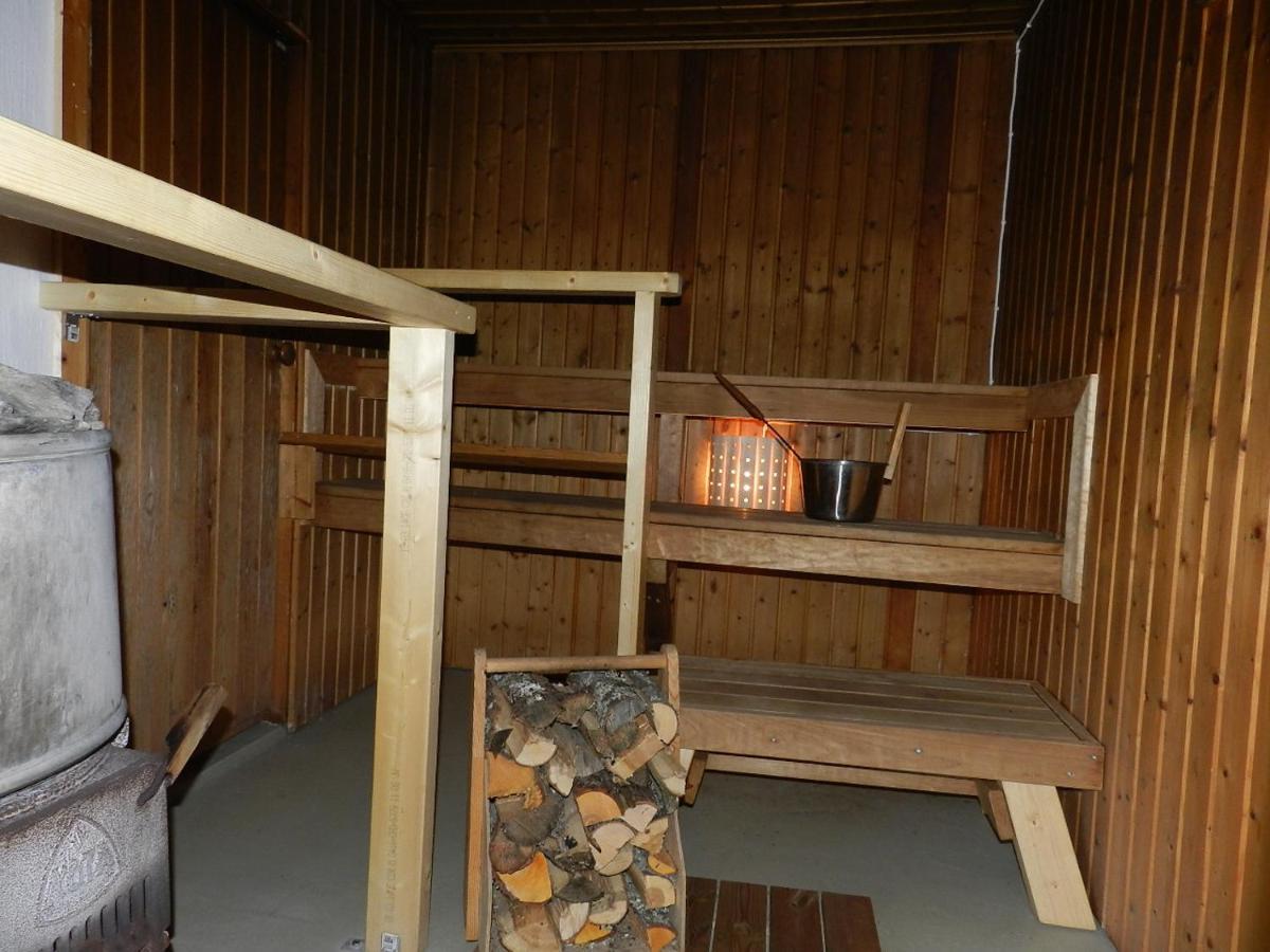 Labbnaes Semesterhem, Radhuset Kemionsaari Exterior foto
